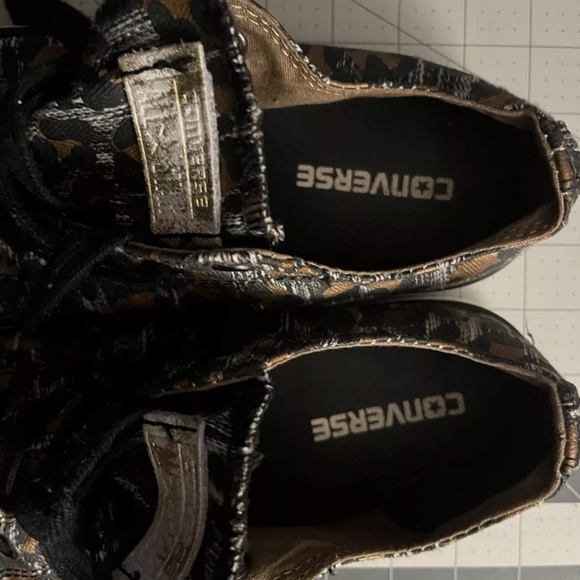 Leopard Converse Unisex Cheetah Print Shoes Low Top Women’s 9 Mens 7.5 Excellent - Picture 4 of 7